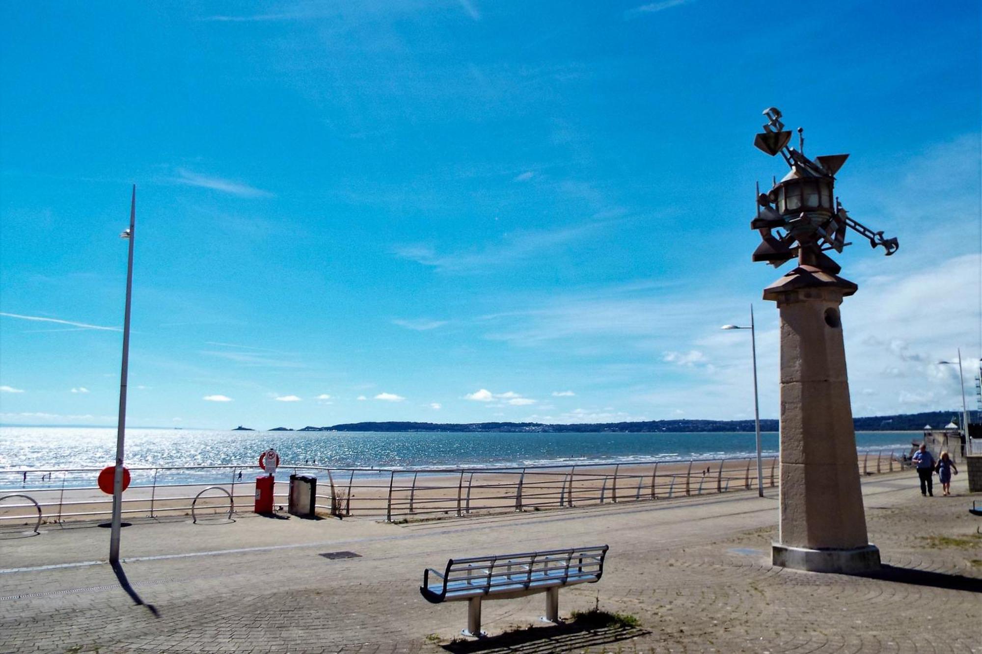Water Front Apt Walk To The Beach & City Centre Swansea Exterior foto