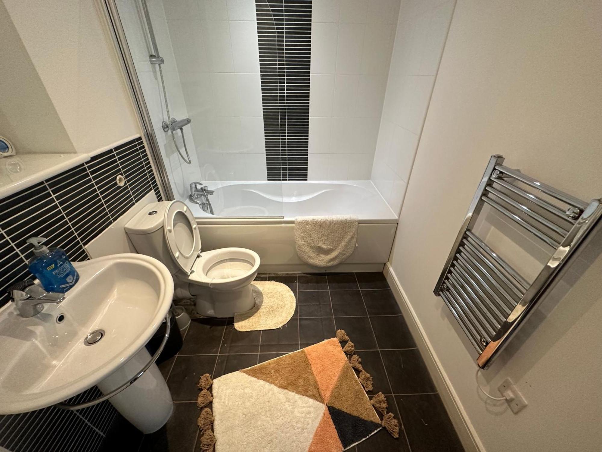 Water Front Apt Walk To The Beach & City Centre Swansea Exterior foto
